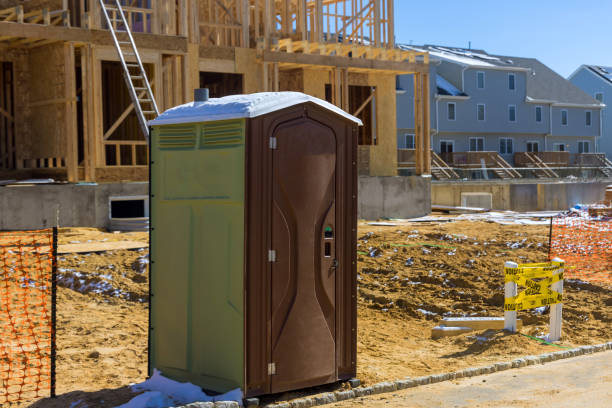 Portable restroom solutions in Bushnell, IL